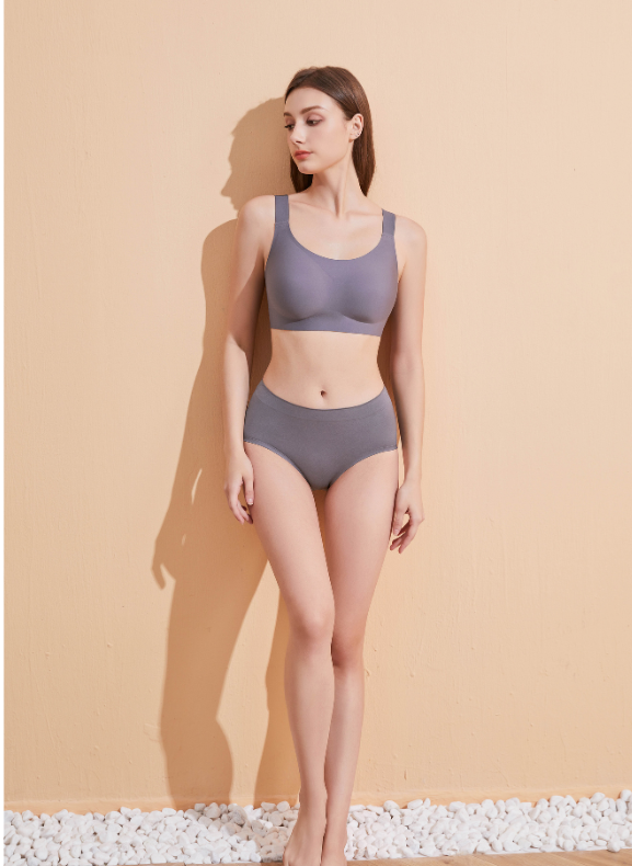 Ultra Fit Basic Midi Panty / Seluar Dalam Midi Asas Ultra Fit S20-051105