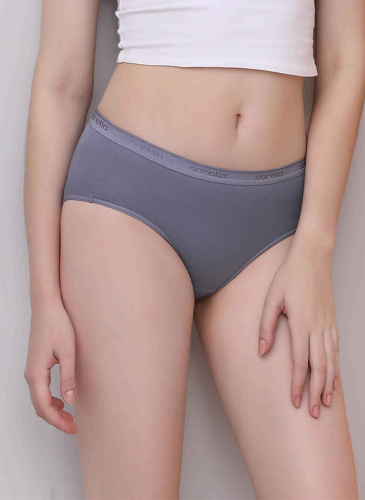 Aziza porno xonandaning surati M Frunzenskaya bilan anal jinsiy aloqa